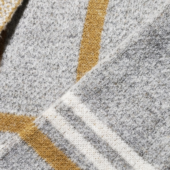 BYDesign Women’s Gray Buttonless Hooded Sweater Coat - Picture 2 of 4